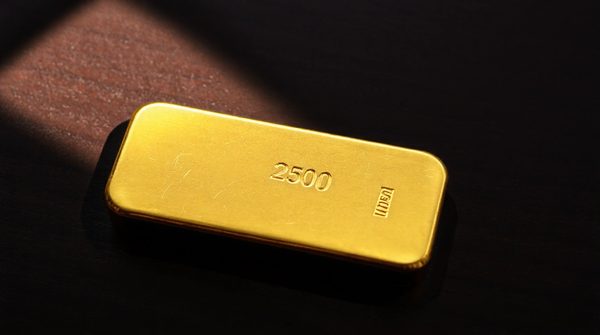 Analyse des tendances du prix du lingot d'or 250g à suivre